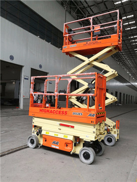 電動剪叉式高空作業車 現代高空作業的安全高效解決方案